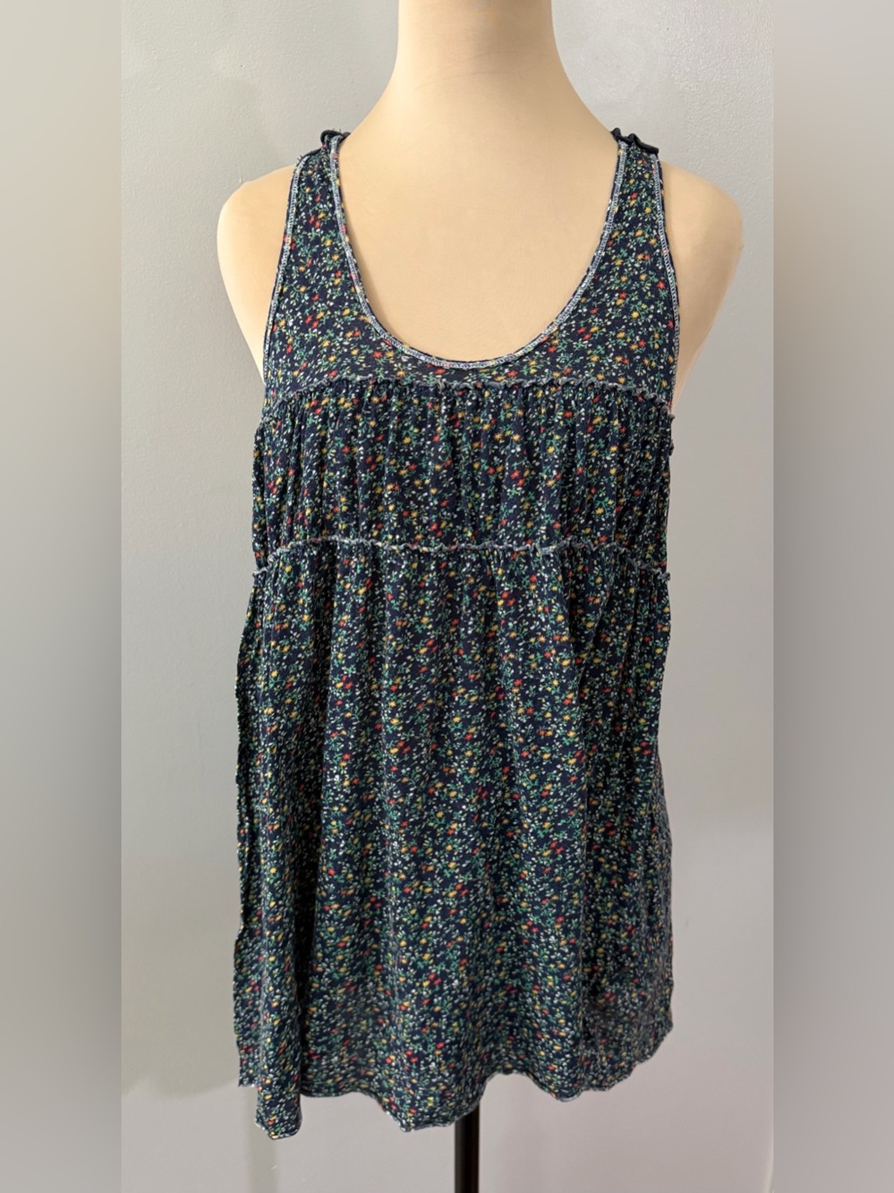 Women’s Navy Floral Scoop Neck Tank Top